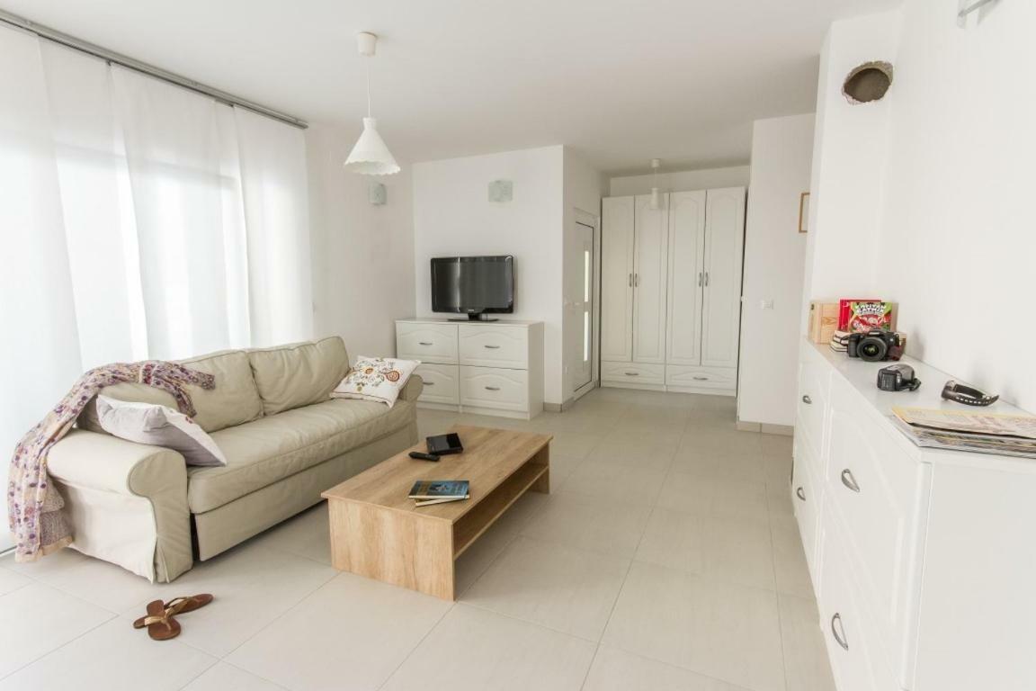 Villa House Sunny Rock Baska Exterior foto