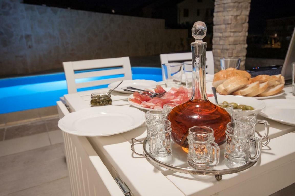 Villa House Sunny Rock Baska Zimmer foto